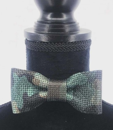 Leather choker C137
